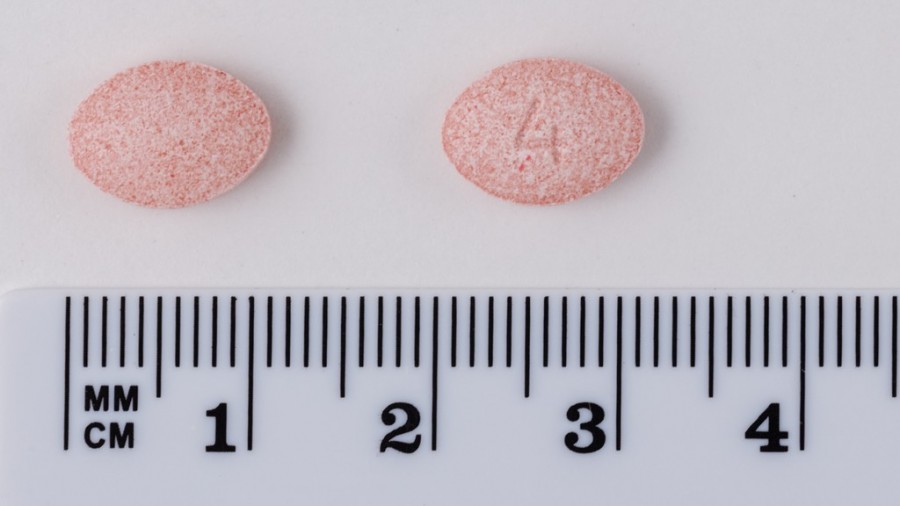 MONTELUKAST SANDOZ 4 mg COMPRIMIDOS MASTICABLES EFG, 28 comprimidos fotografía de la forma farmacéutica.