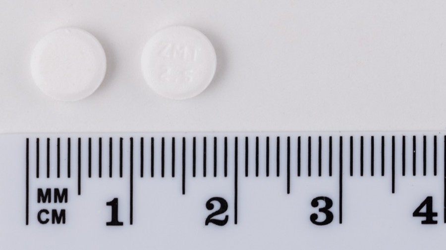 ZOLMITRIPTAN FLAS SANDOZ 2,5 mg COMPRIMIDOS BUCODISPERSABLES EFG , 6 comprimidos fotografía de la forma farmacéutica.