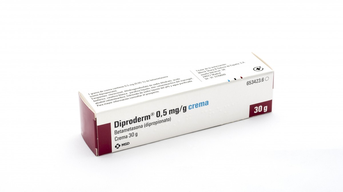 DIPRODERM 0,5 mg/g CREMA , 1 tubo de 30 g fotografía del envase.