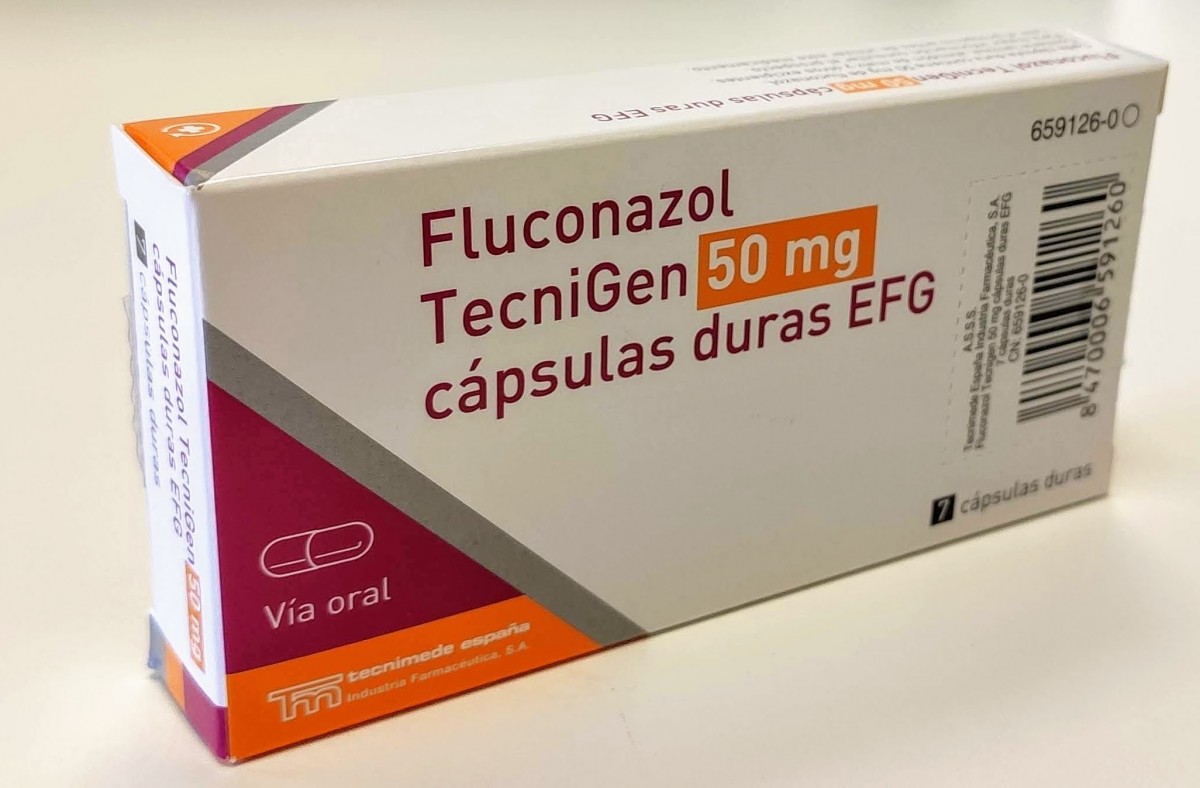 FLUCONAZOL TECNIGEN 50 mg CAPSULAS DURAS EFG, 7 cápsulas fotografía del envase.