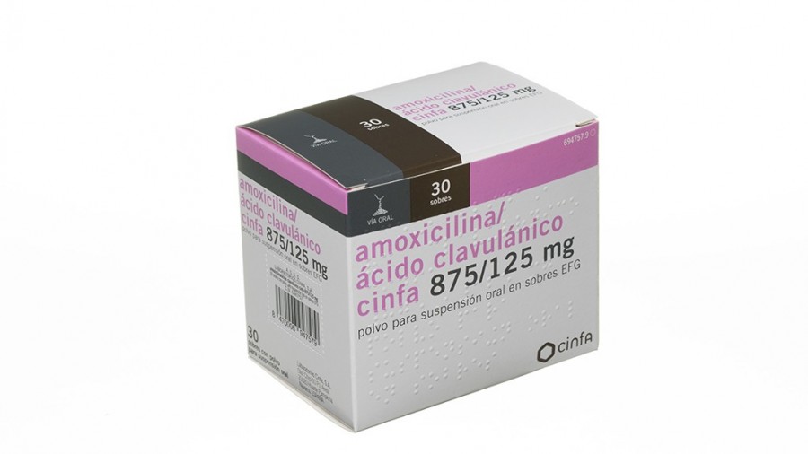 AMOXICILINA/ACIDO CLAVULANICO CINFA 875 mg/125 mg POLVO PARA SUSPENSION ORAL EN SOBRES EFG, 24 sobres fotografía del envase.