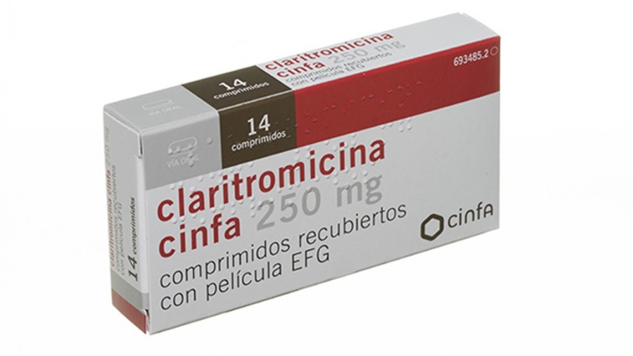 CLARITROMICINA CINFA 250 mg COMPRIMIDOS RECUBIERTOS CON PELICULA EFG, 12 comprimidos fotografía del envase.