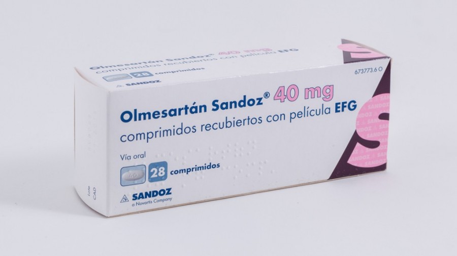 OLMESARTAN SANDOZ 40 mg COMPRIMIDOS RECUBIERTOS CON PELICULA EFG, 28 comprimidos fotografía del envase.