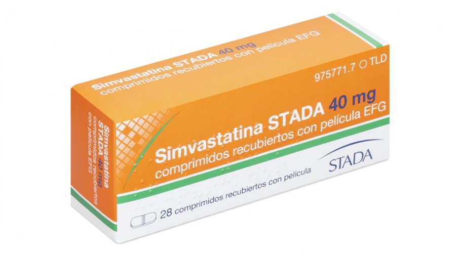 SIMVASTATINA STADA 40 mg COMPRIMIDOS RECUBIERTOS CON PELICULA EFG, 28 comprimidos fotografía del envase.