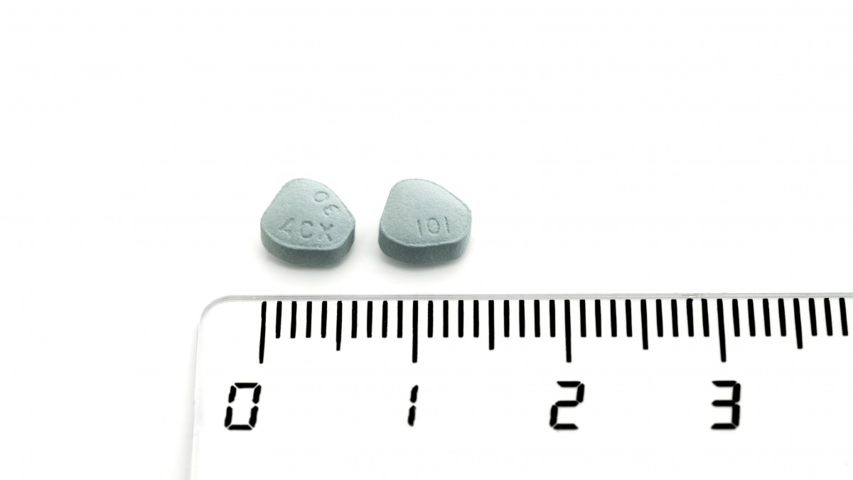ACOXXEL 30 mg COMPRIMIDOS RECUBIERTOS CON PELICULA , 28 comprimidos fotografía de la forma farmacéutica.