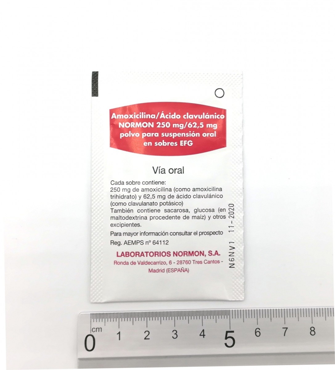 AMOXICILINA/ACIDO CLAVULANICO NORMON 250 mg/62,5 mg  POLVO PARA SUSPENSION ORAL EN SOBRES EFG, 12 sobres fotografía de la forma farmacéutica.