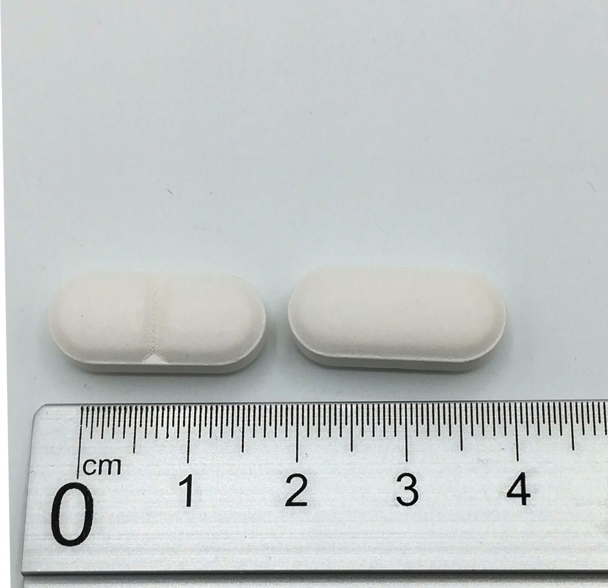 AMOXICILINA/ACIDO CLAVULANICO NORMON 500 mg /125 mg COMPRIMIDOS RECUBIERTOS CON PELICULA EFG, 24 comprimidos fotografía de la forma farmacéutica.