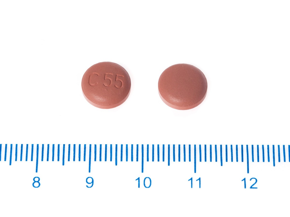 CAPENON HCT 40 mg/10 mg/12,5 mg COMPRIMIDOS RECUBIERTOS CON PELICULA, 28 comprimidos fotografía de la forma farmacéutica.