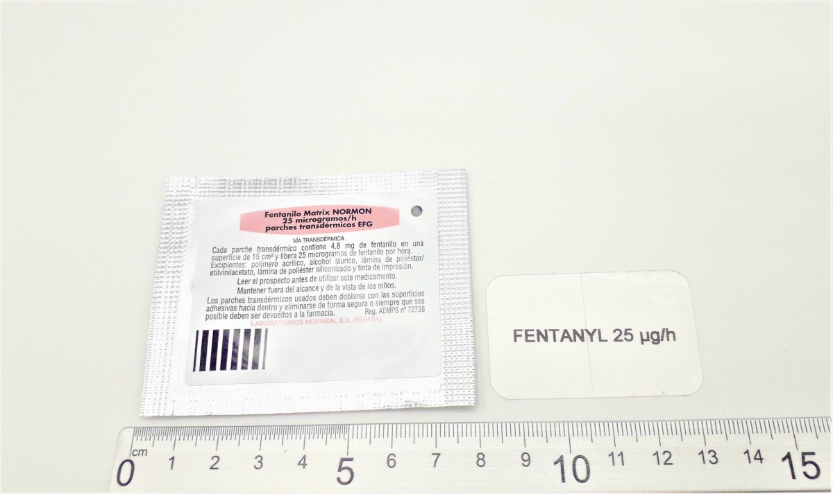 FENTANILO MATRIX NORMON 25 microgramos/H PARCHES TRANSDERMICOS EFG, 5 parches fotografía de la forma farmacéutica.