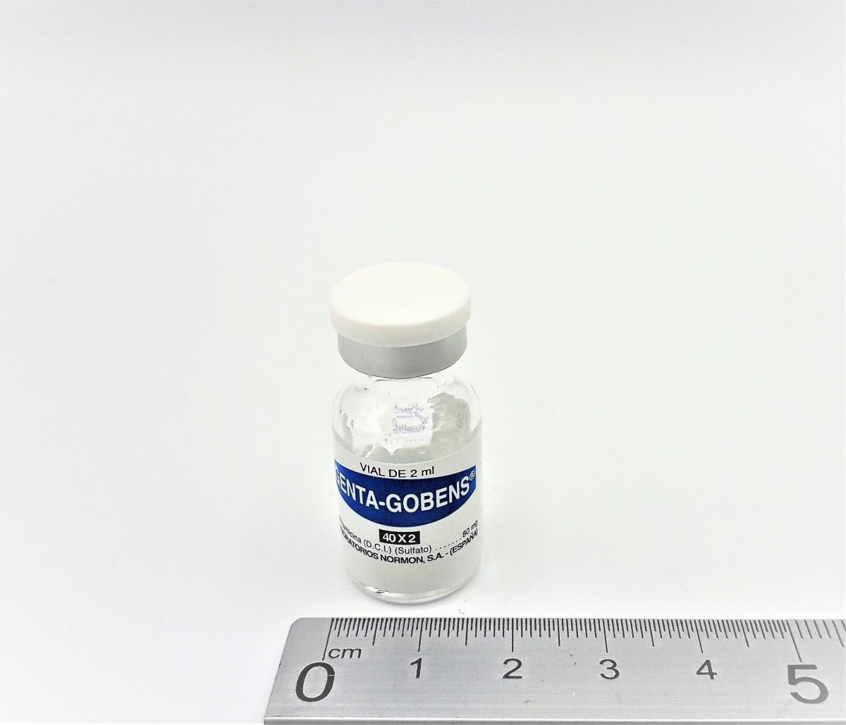 GENTA GOBENS 40 MG/ML SOLUCION INYECTABLE Y PARA PERFUSION, 100 viales de 2 ml fotografía de la forma farmacéutica.