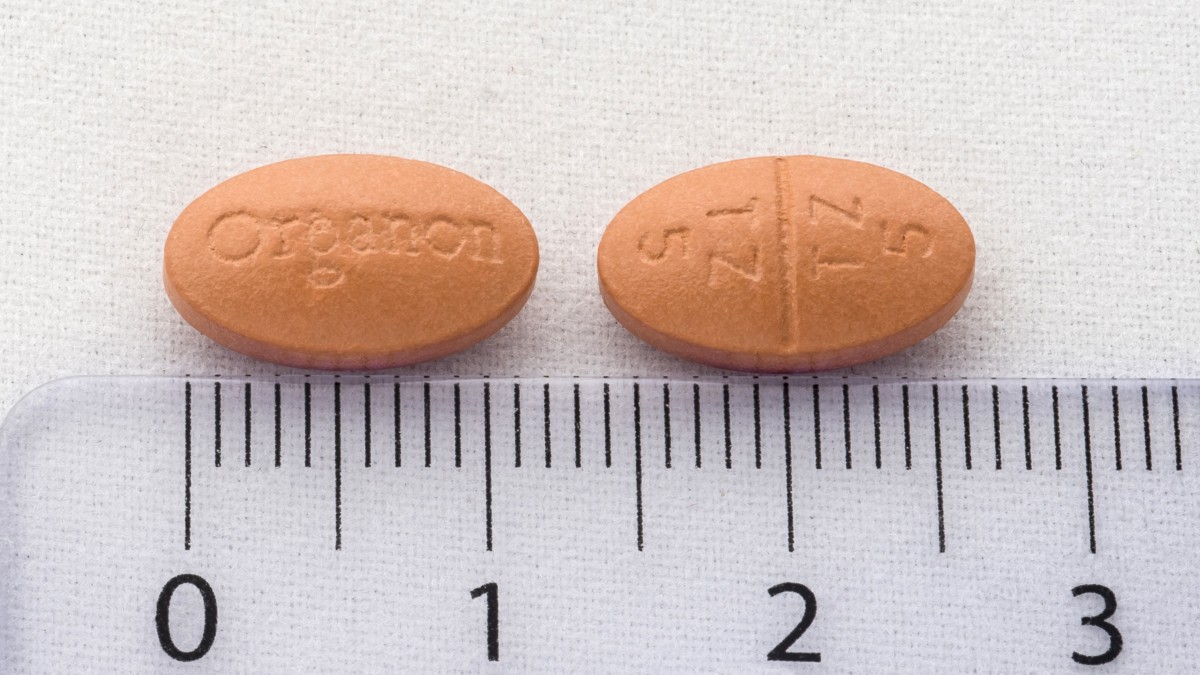 REXER 30 mg COMPRIMIDOS RECUBIERTOS CON PELICULA, 500 comprimidos fotografía de la forma farmacéutica.