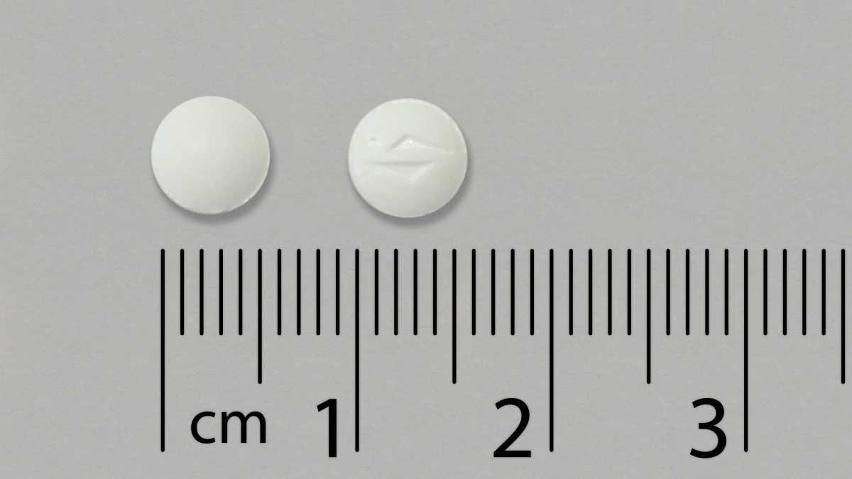 VIACORAM 7 mg/5 mg COMPRIMIDOS, 30 comprimidos fotografía de la forma farmacéutica.