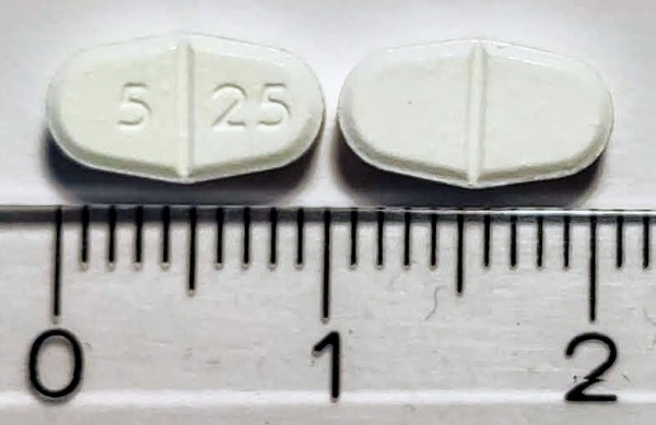 RAMIPRIL/HIDROCLOROTIAZIDA TECNIGEN 5/25 mgCOMPRIMIDOS EFG, 28 comprimidos fotografía de la forma farmacéutica.