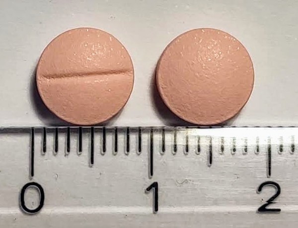 VALSARTAN TECNIGEN 80 mg COMPRIMIDOS RECUBIERTOS CON PELICULA EFG , 28 comprimidos fotografía de la forma farmacéutica.
