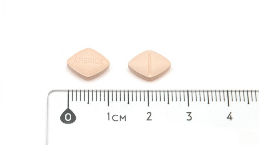 AMERIDE 5 mg/50 mg COMPRIMIDOS, 60 comprimidos fotografía de la forma farmacéutica.