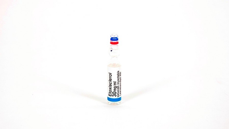 ETOXISCLEROL 30 mg/ml SOLUCIÓN INYECTABLE, 5 ampollas de 2 ml fotografía de la forma farmacéutica.
