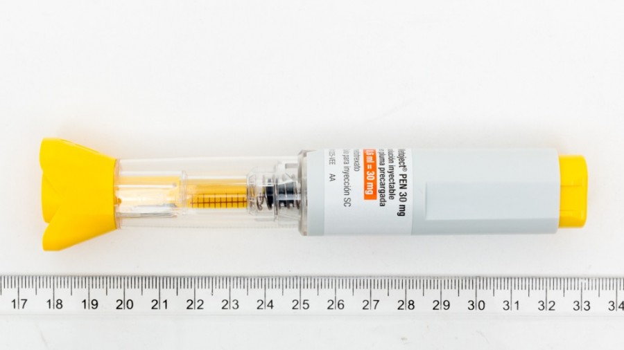 METOJECT PEN 30 MG SOLUCION INYECTABLE EN PLUMA PRECARGADA , 1 pluma precargada de 0,6 ml fotografía de la forma farmacéutica.