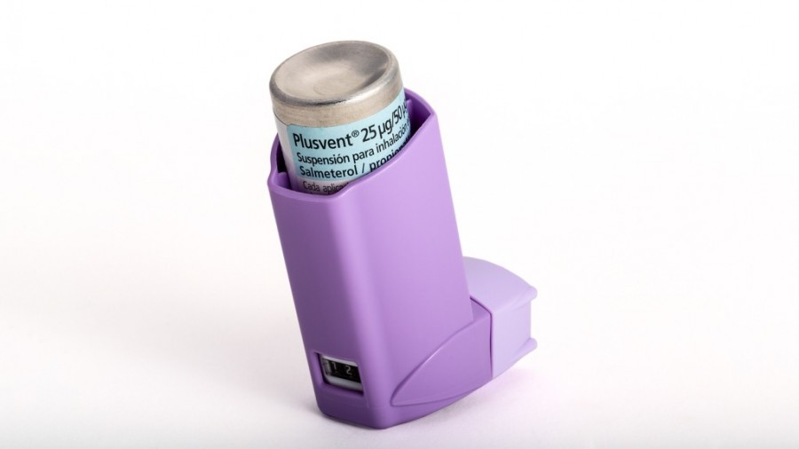 PLUSVENT 25 microgramos/50 microgramos/inhalación, suspensión para inhalación envase a presión, 1 inhalador de 120 dosis fotografía de la forma farmacéutica.