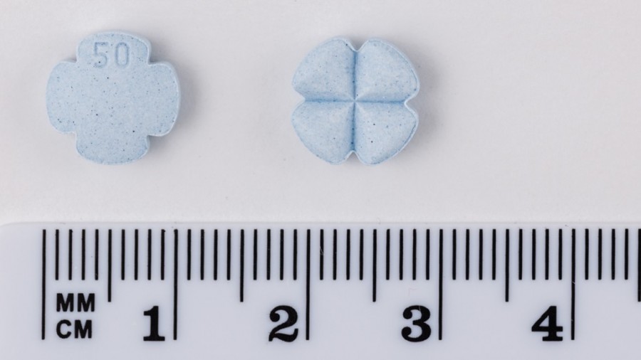 SILDENAFILO SANDOZ 50 mg COMPRIMIDOS EFG, 4 comprimidos fotografía de la forma farmacéutica.