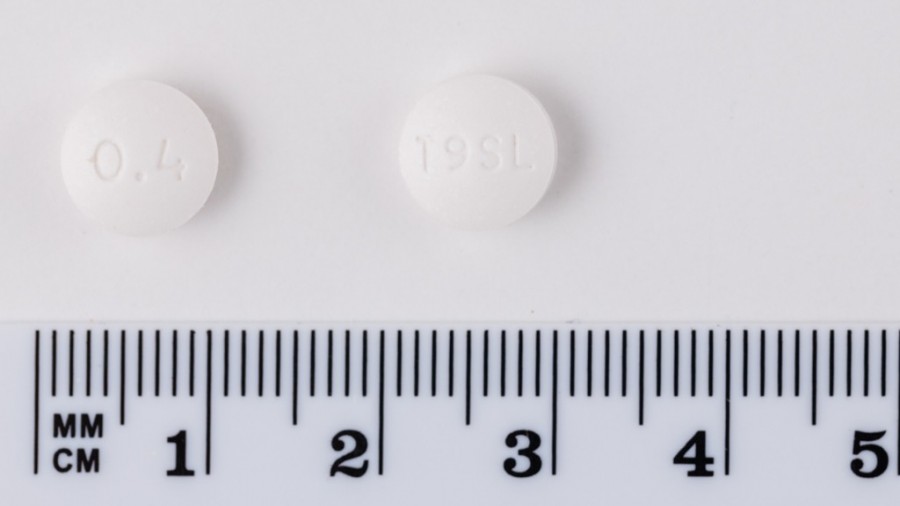 TAMSULOSINA SANDOZ 0,4 mg COMPRIMIDOS DE LIBERACION PROLONGADA EFG , 30 comprimidos fotografía de la forma farmacéutica.
